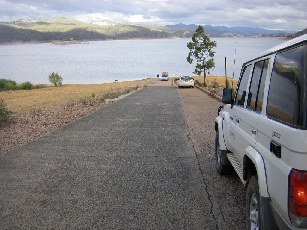 This photo was taken in May 2010 with lake levels at about 35 per cent. © NSW Maritime http://www.maritime.nsw.gov.au
